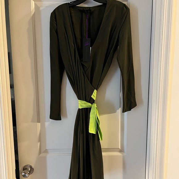Eva Alexander Green Silk Wrap Dress - Picture 1 of 4